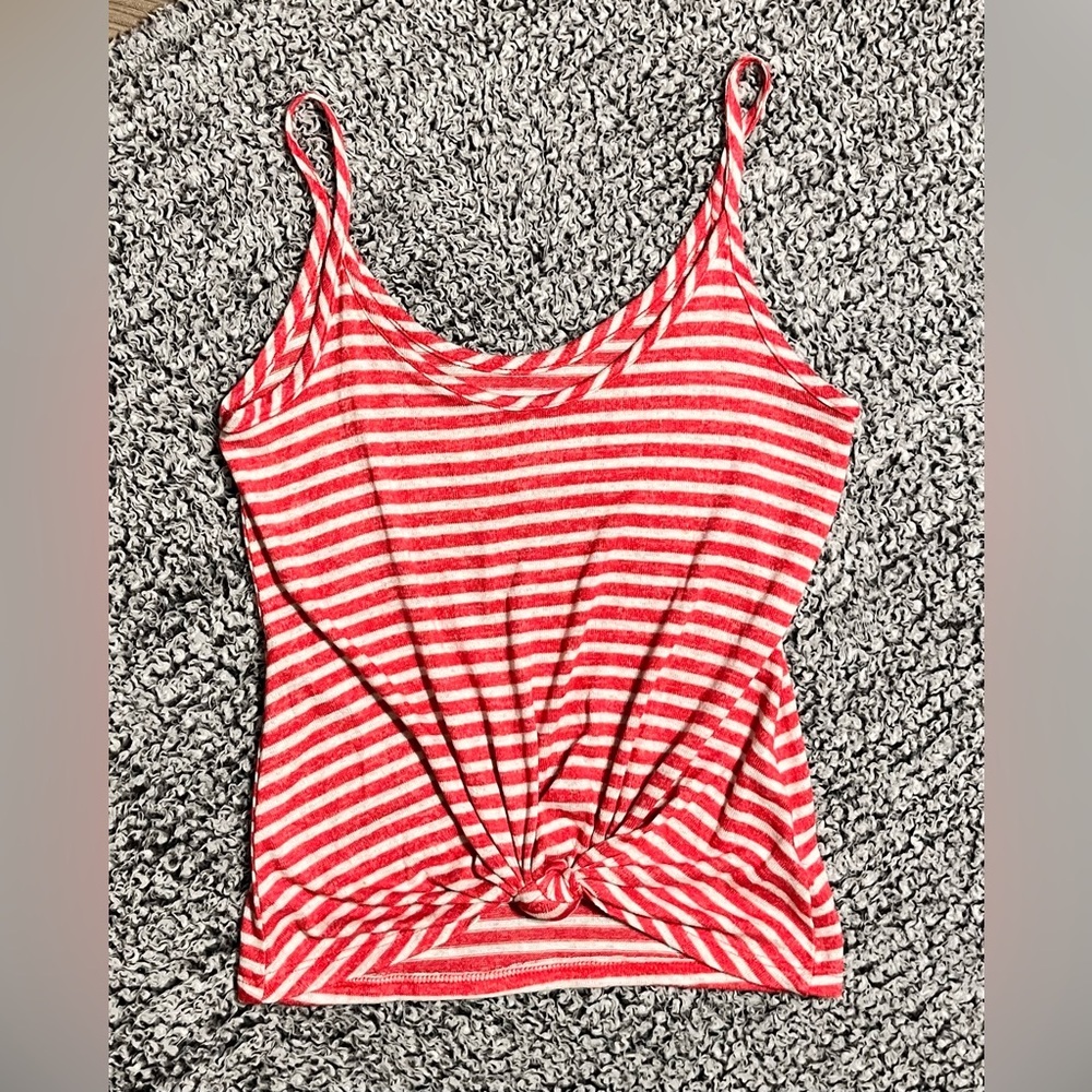 SO spaghetti strap top with twist hem - Picture 7 of 7